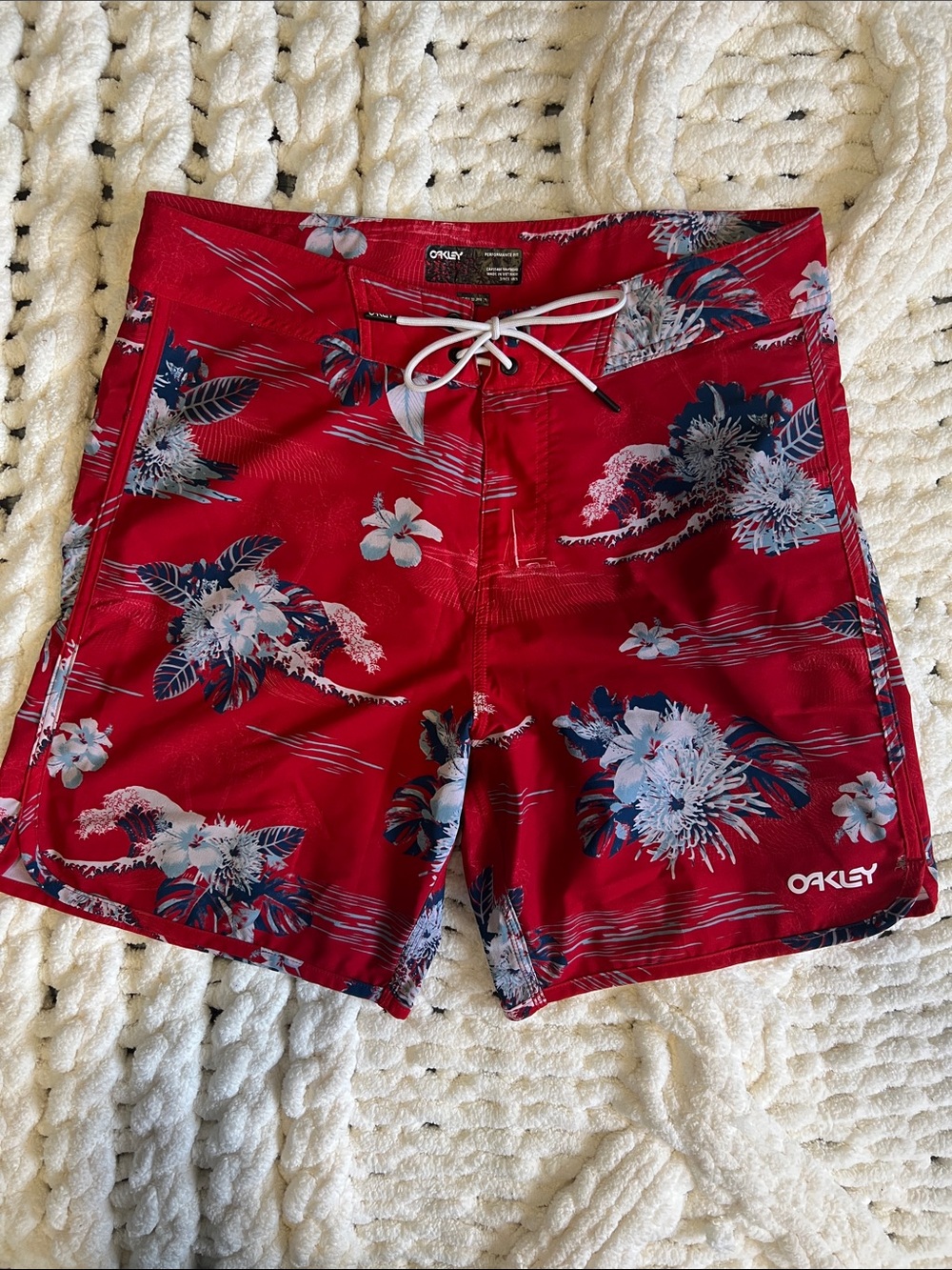 Oakley Red Floral Swim Board Shorts Size 33